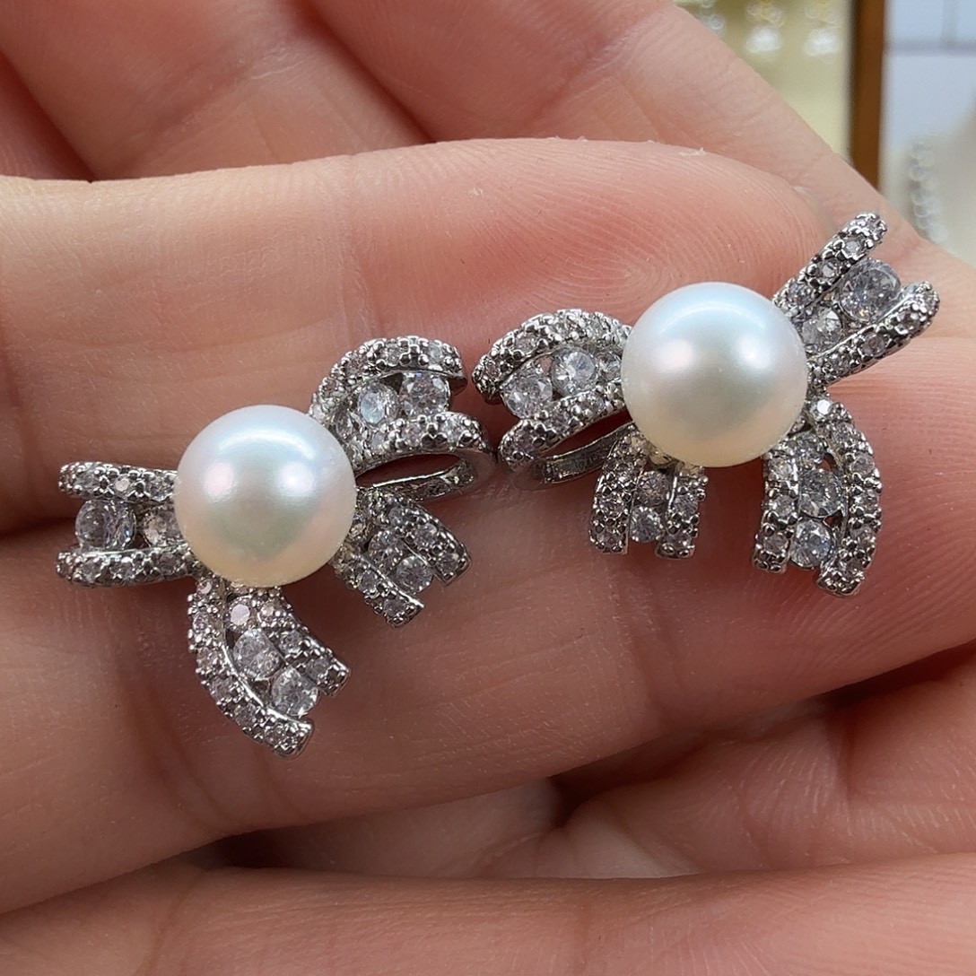 淡水珍珠耳饰未镶嵌