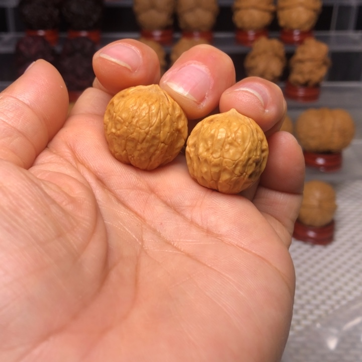 文玩核桃把件24粗筋小铁锤