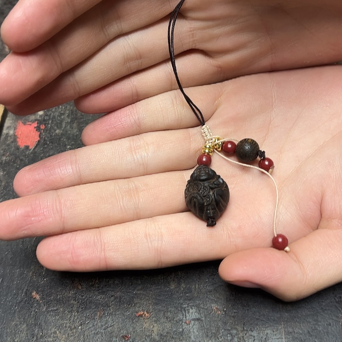 大叶紫檀（黑酸枝木类）