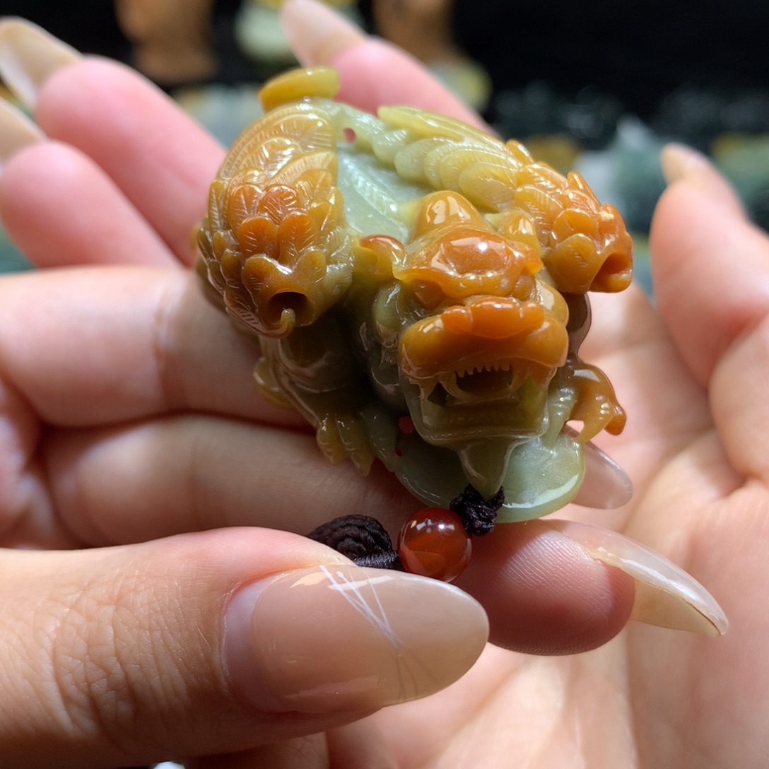 翡翠未镶嵌颈饰翡翠貔貅