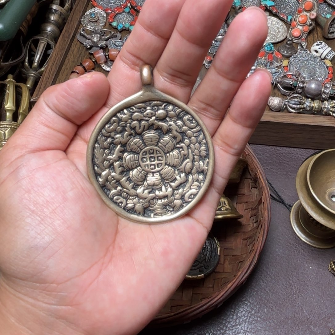 铜星月菩提吊坠项链