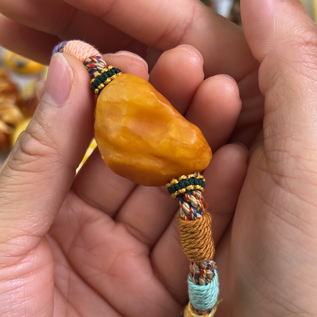 蜜蜡裸石未镶嵌蜜蜡