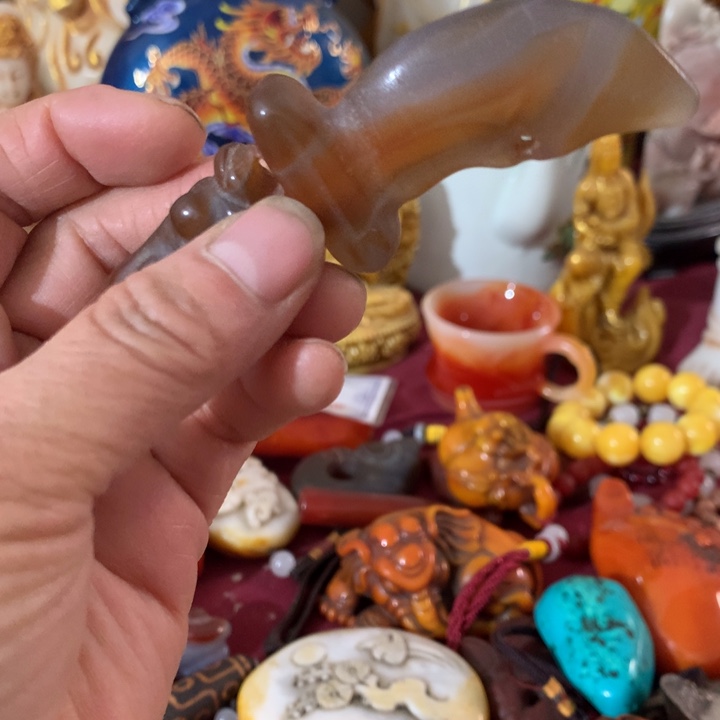 石材摆件等各种工具进行加工