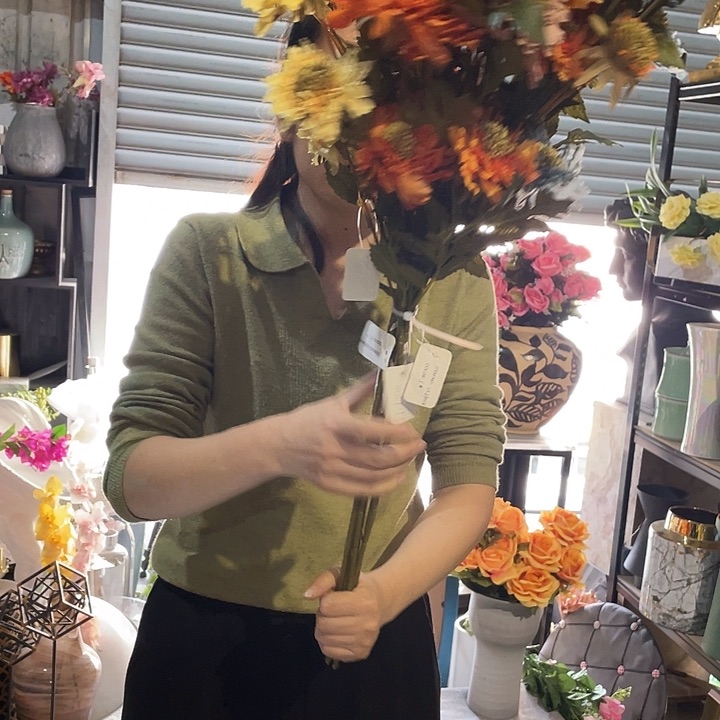 陶瓷花瓶，茶杯茶具。