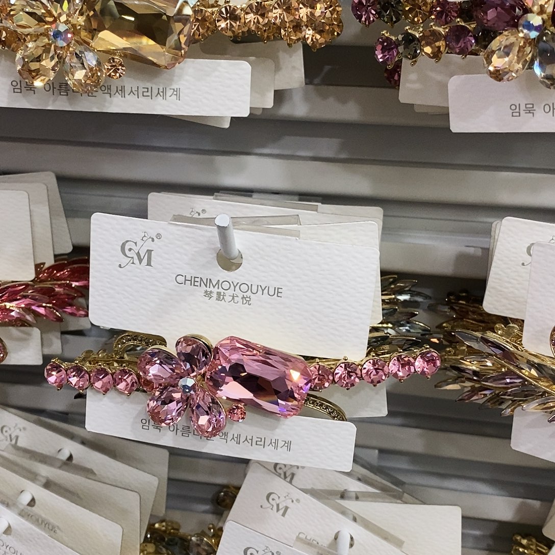 仿水晶合金弹扣十