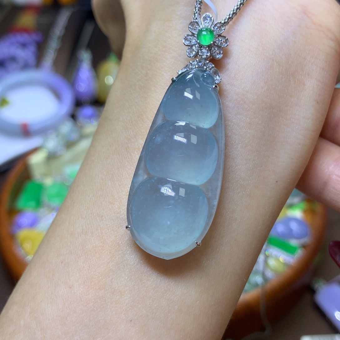 【闪购商品】翡翠颈饰18K金镶嵌翡翠