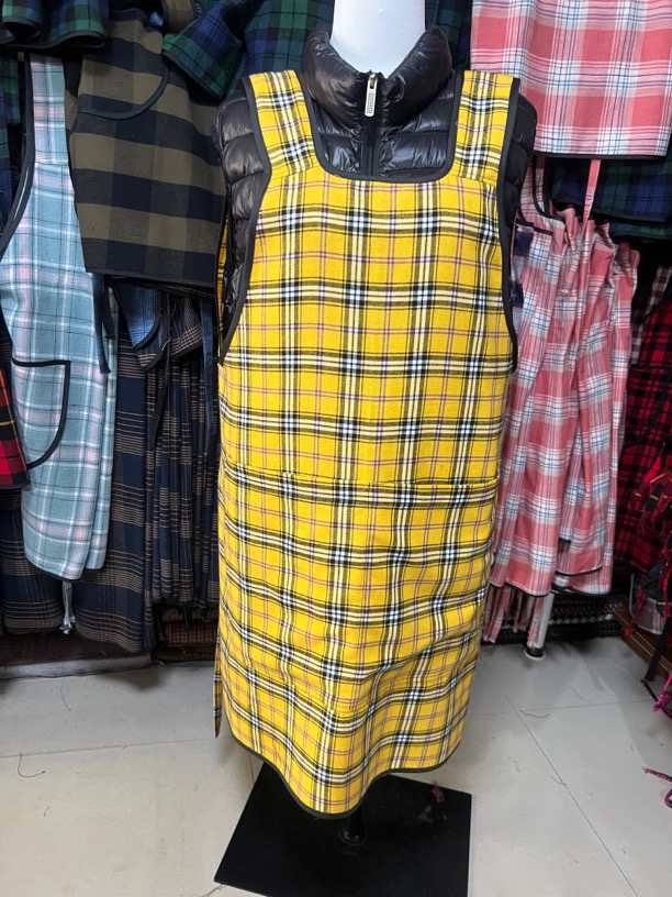 全新纯棉80至150斤可穿火黄大格子无袖围裙防水防油家用成人时尚