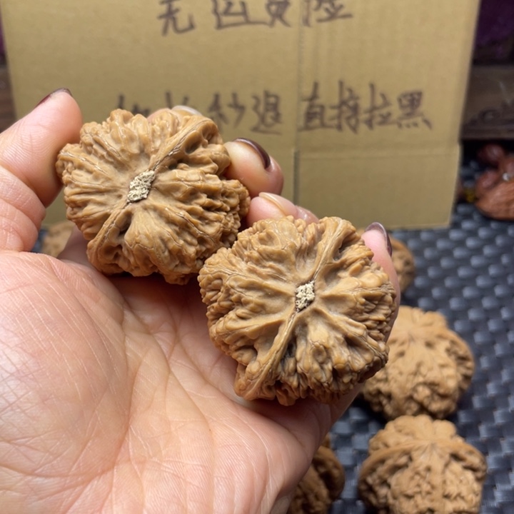 九***～吊坠文玩核桃粗筋