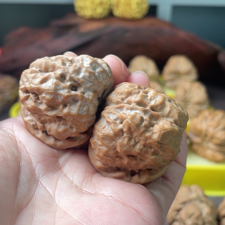 文玩核桃把件蛤蟆头3841