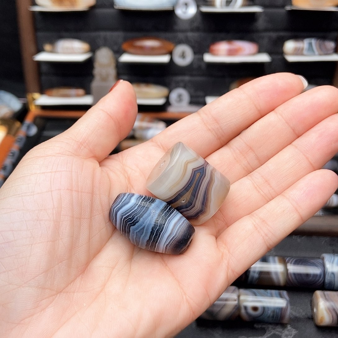 合金颈饰玛瑙/玉髓你*啊