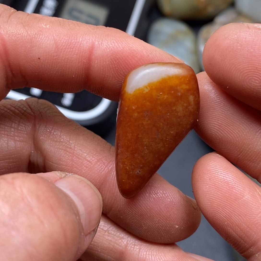 和田玉（糖玉）挂件未镶嵌