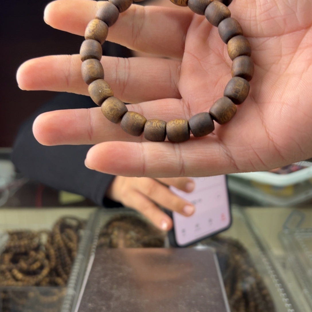 ***沉香沉香碎屑鼓珠