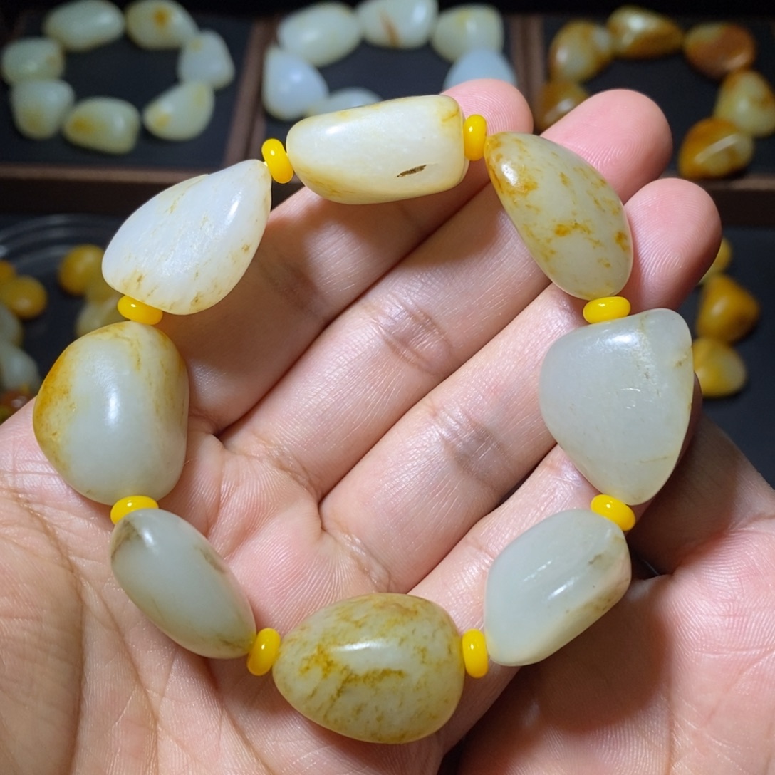 和田玉未镶嵌手链