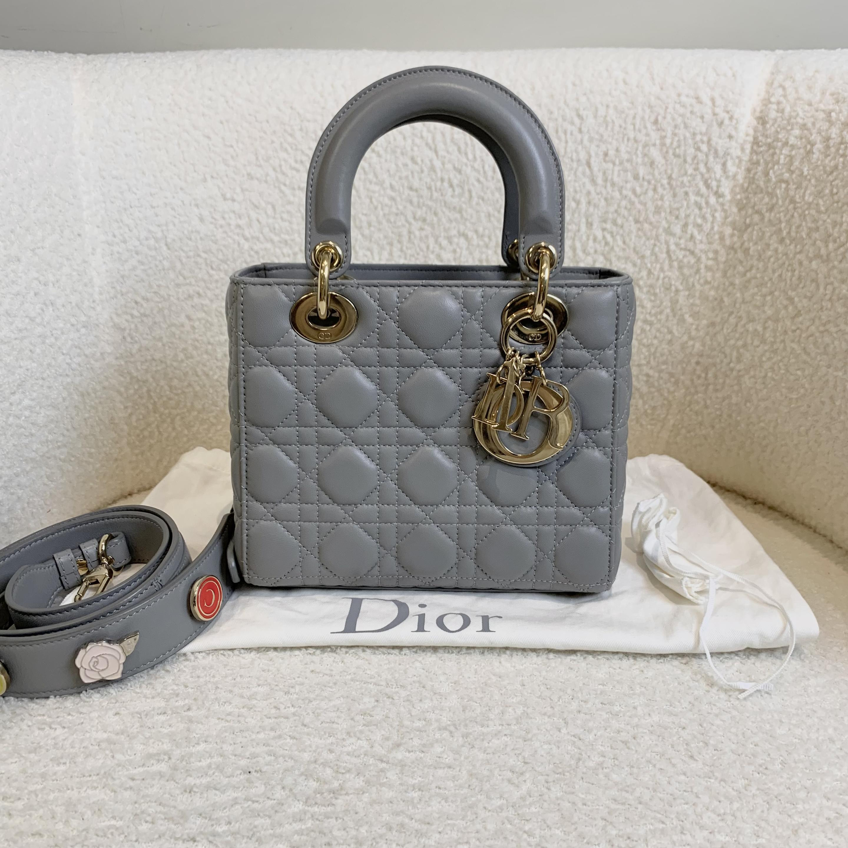 99新 DIOR/迪奥 灰色徽章款戴妃包/27246649/12期免息/代卖服务