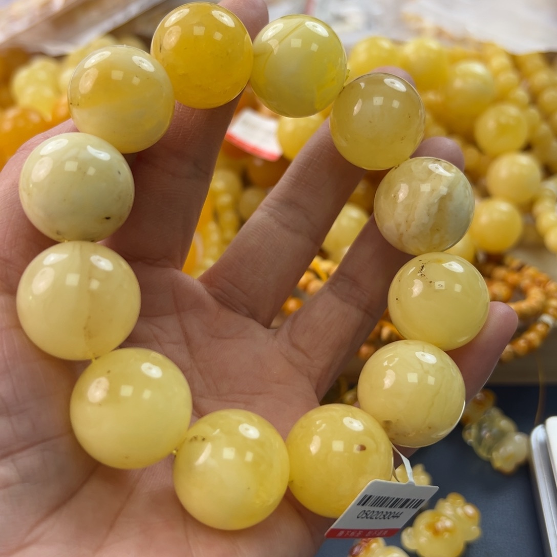 未镶嵌琥珀珠宝奇石