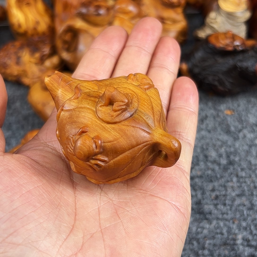 柏木太行崖柏黑油手把件
