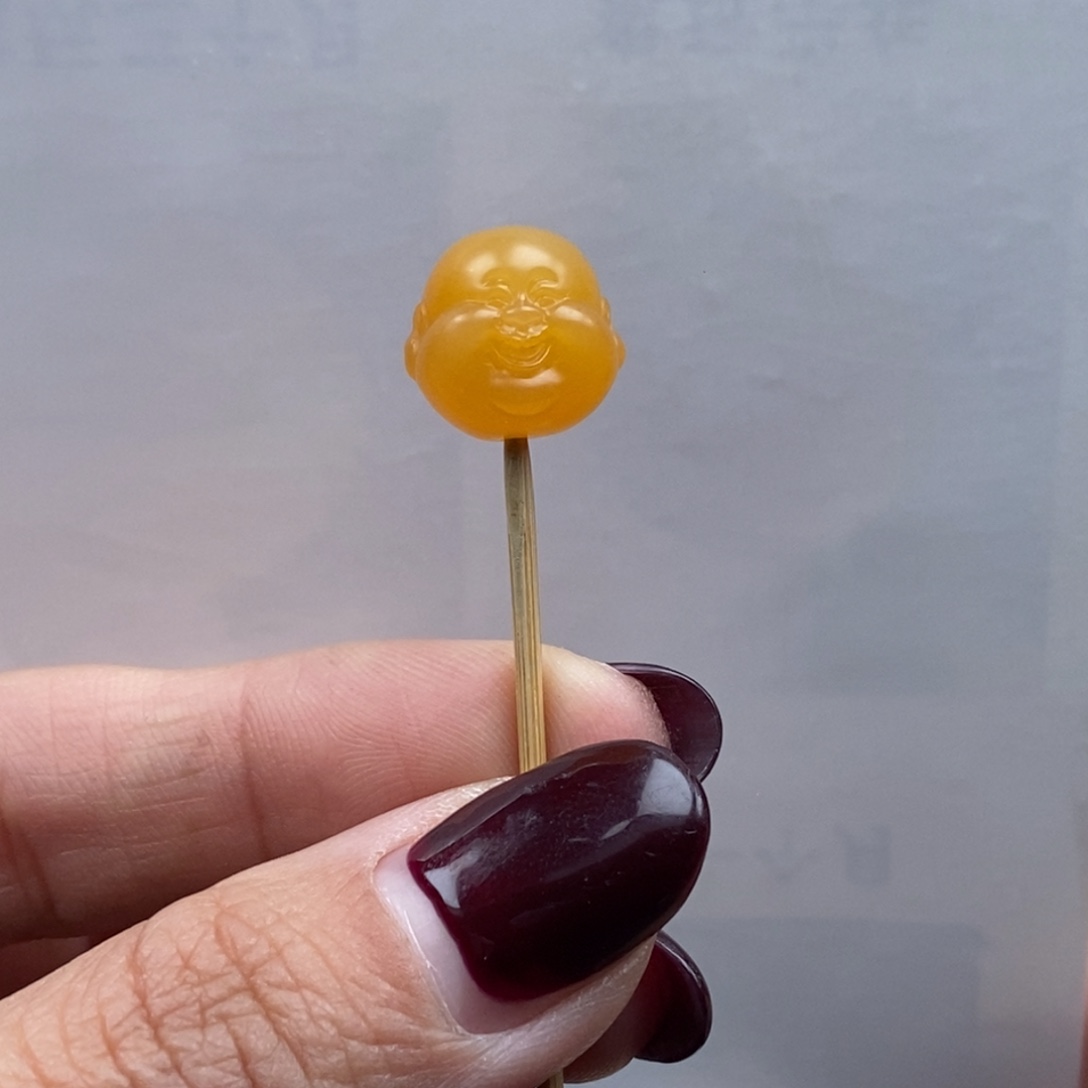 石英质玉颈饰未镶嵌中*