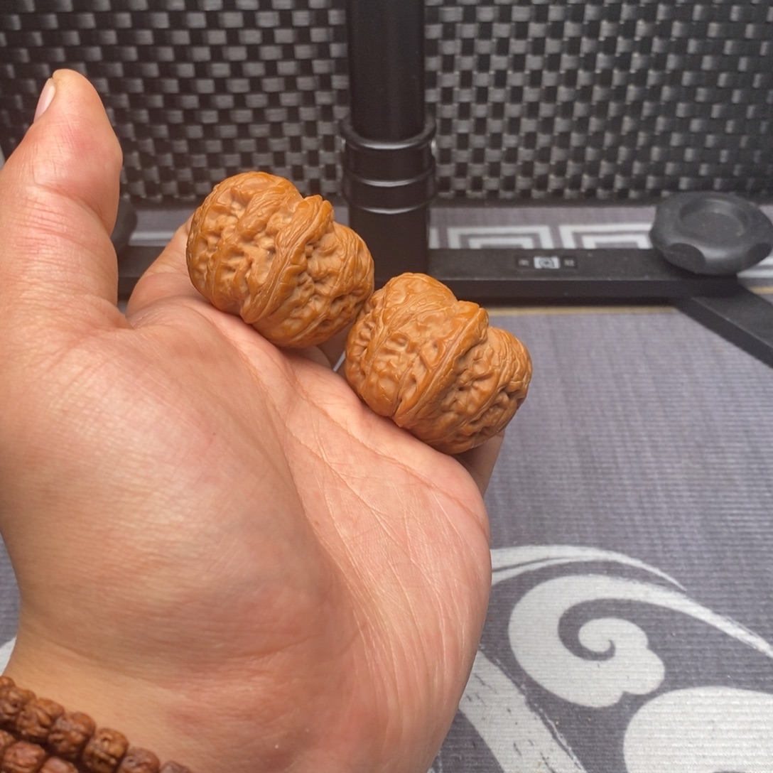 吊坠文玩核桃全品41尺平谷元宝45g