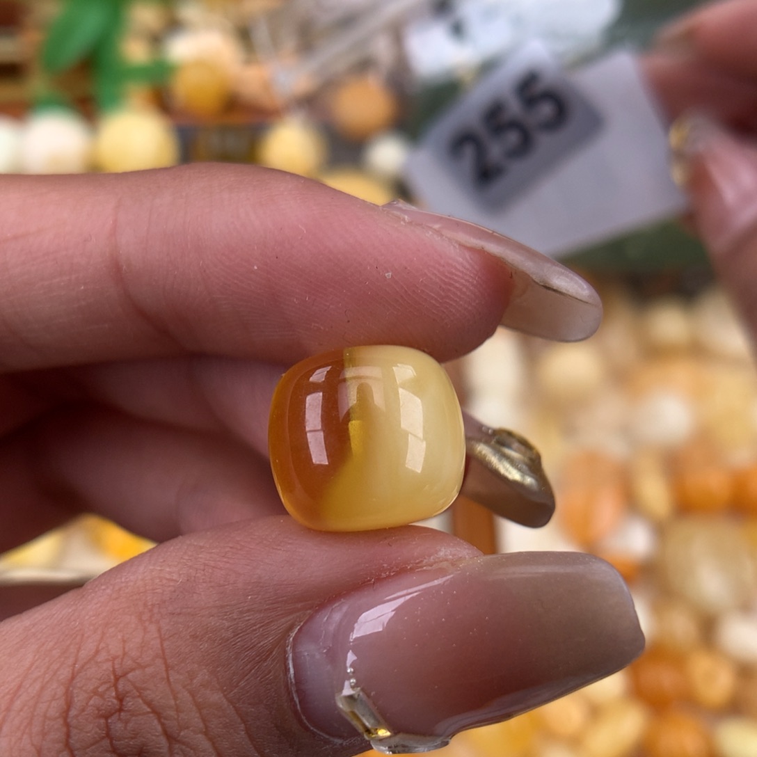 琥珀珠宝奇石未镶嵌12.7