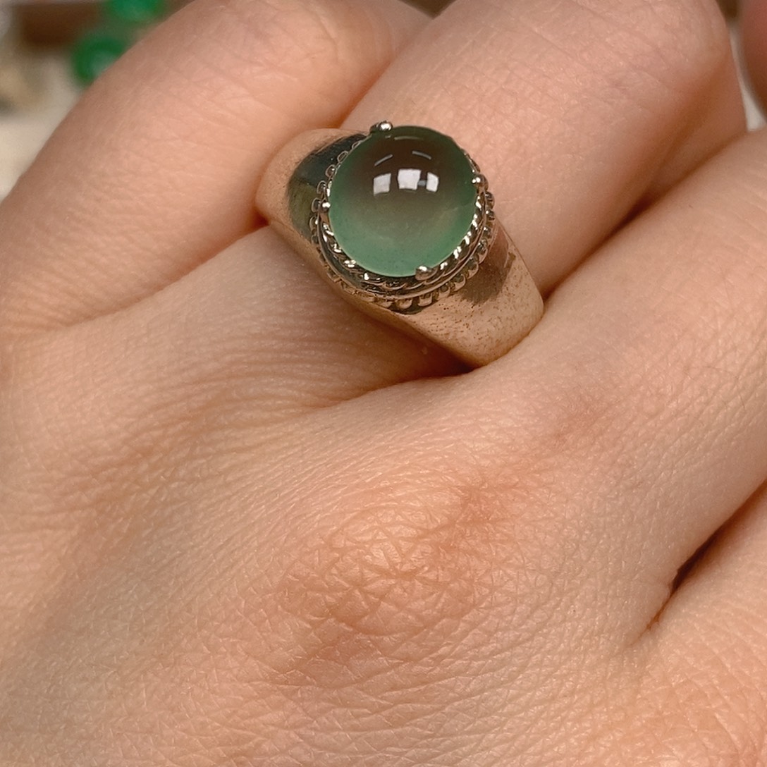 翡翠戒指未镶嵌翡翠