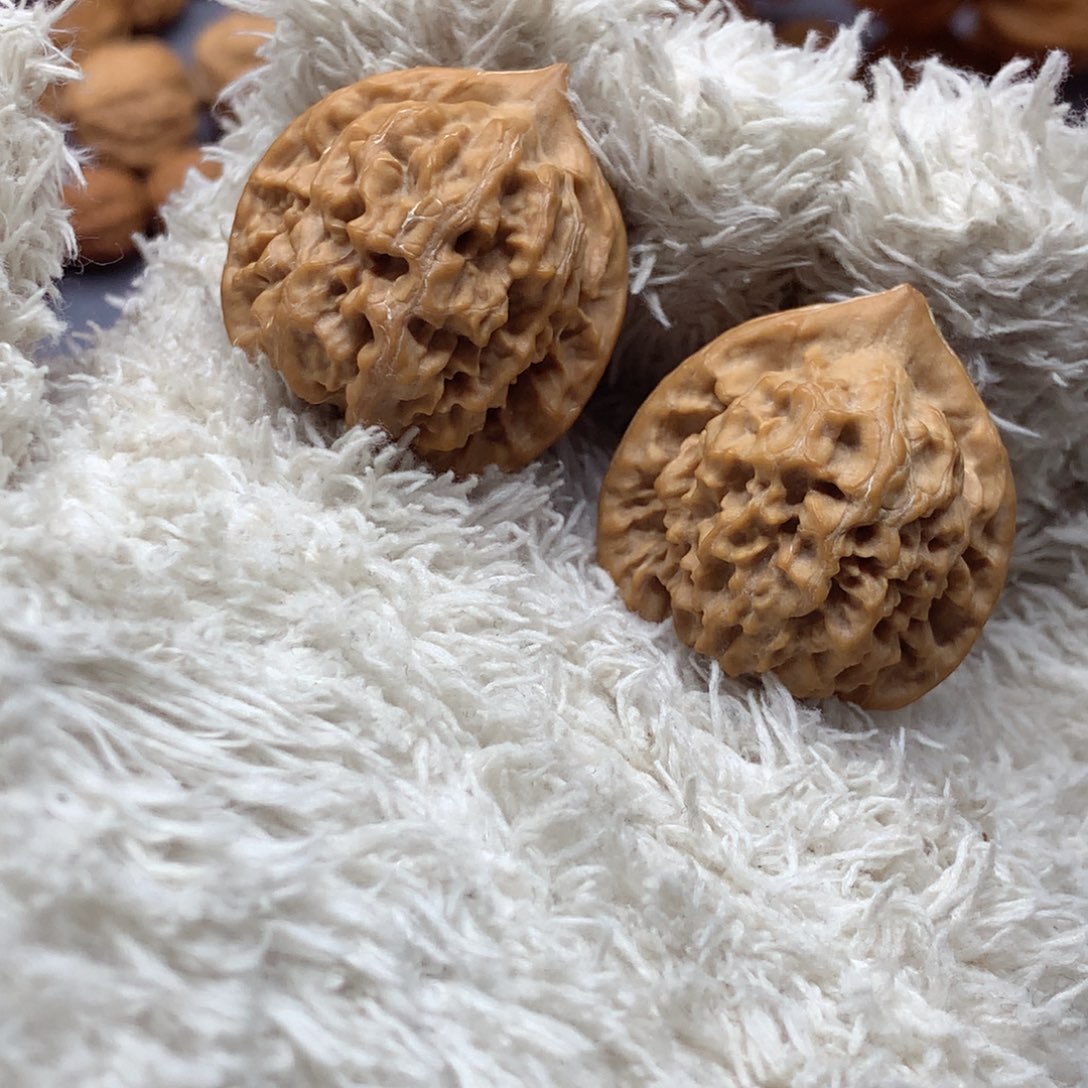 文玩核桃吊坠手捻