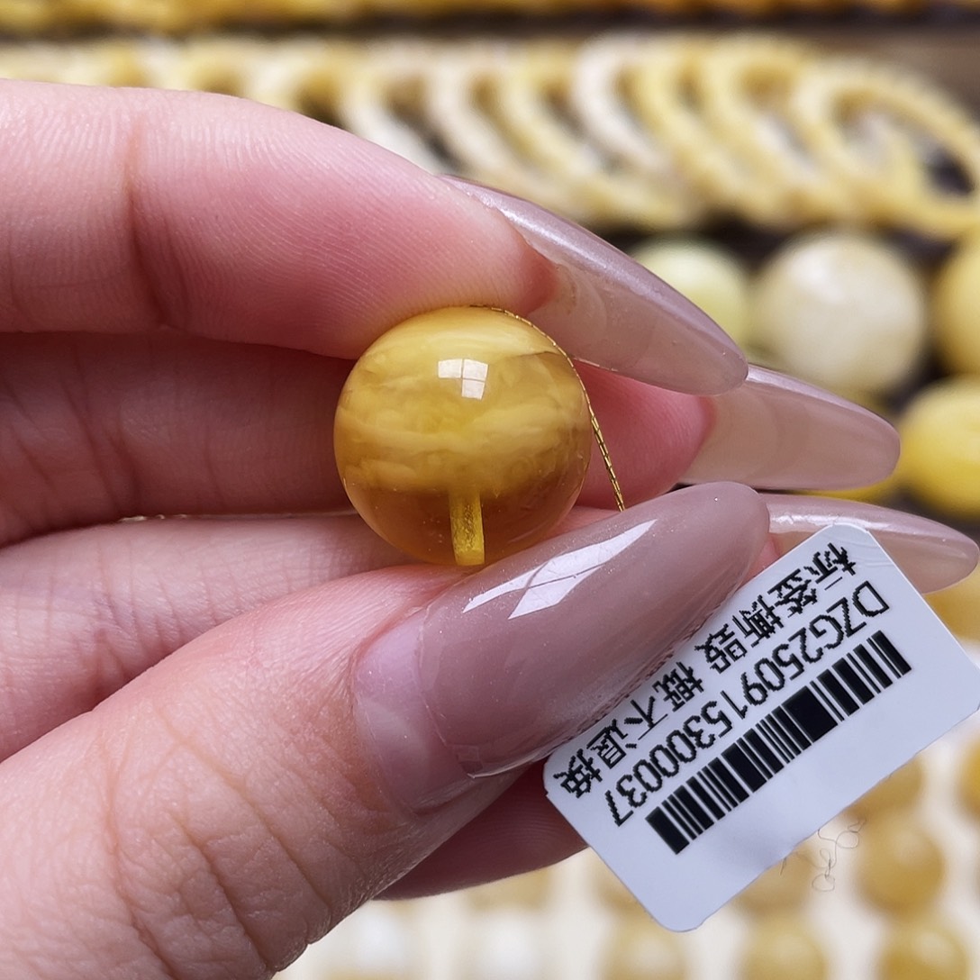 琥珀未镶嵌裸石15mm圆珠瑕