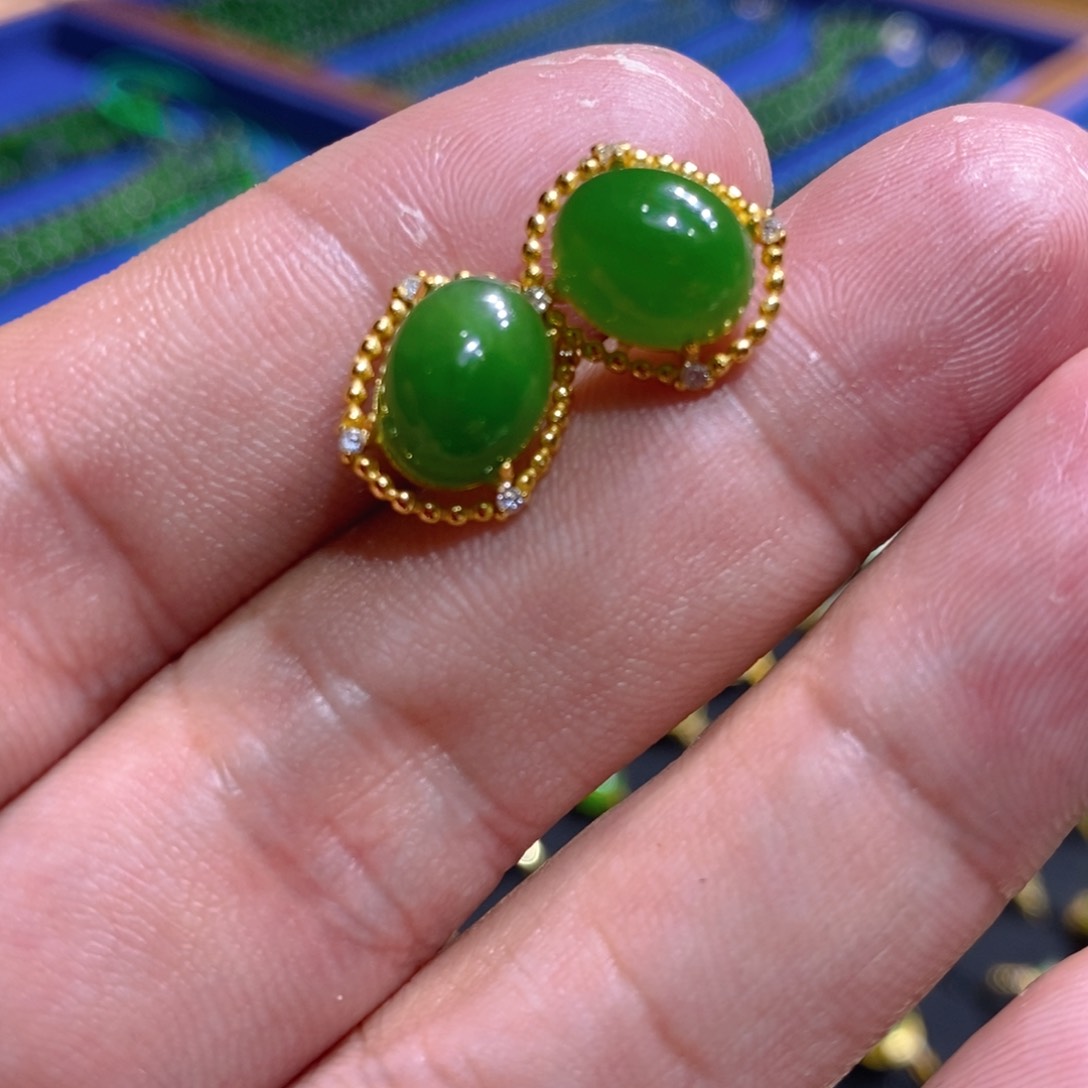 和田玉（碧玉）颈饰银S925镶嵌~**～