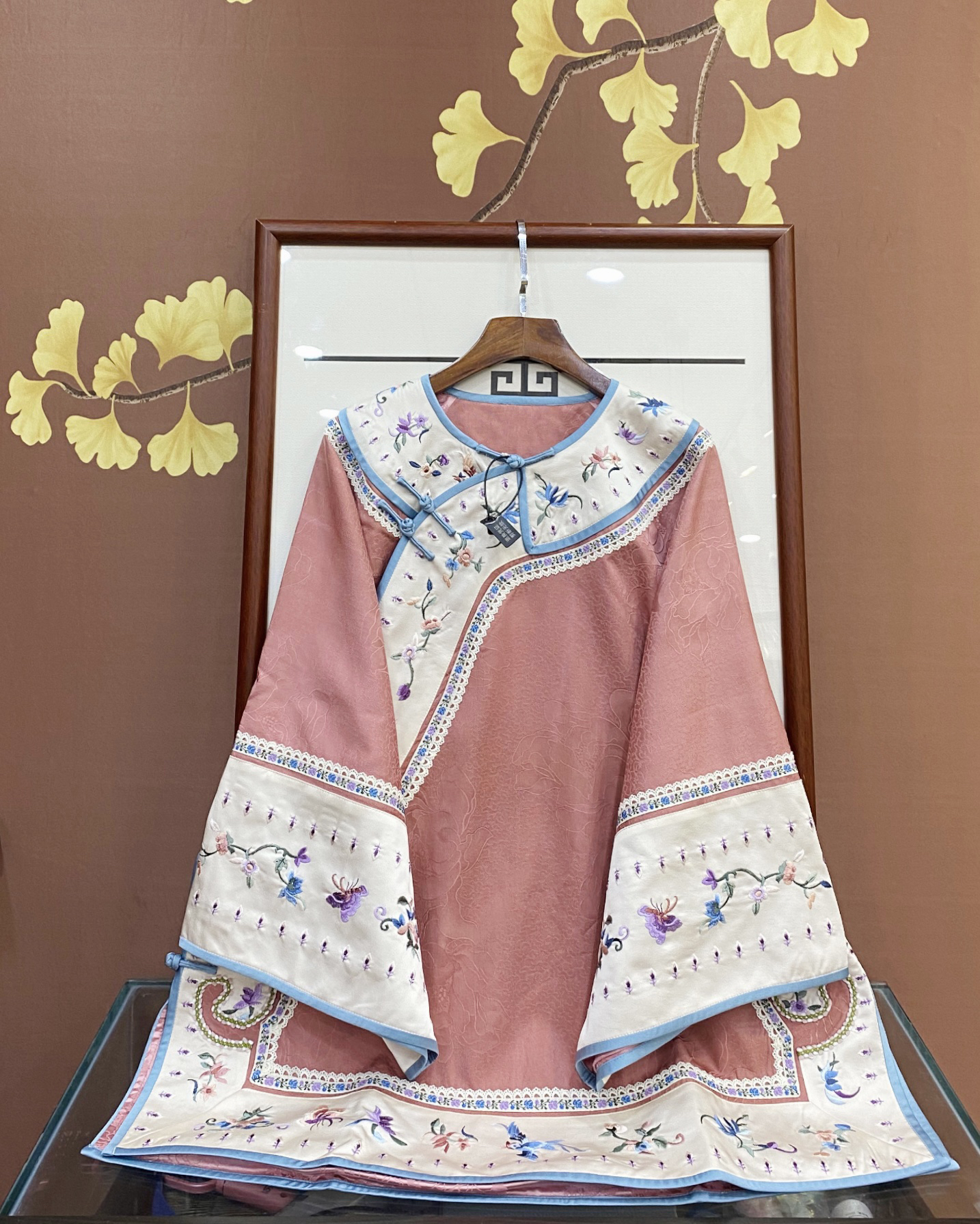 【卿风】240012 国风香云纱粉色圆领斜襟刺绣二大衫太太服