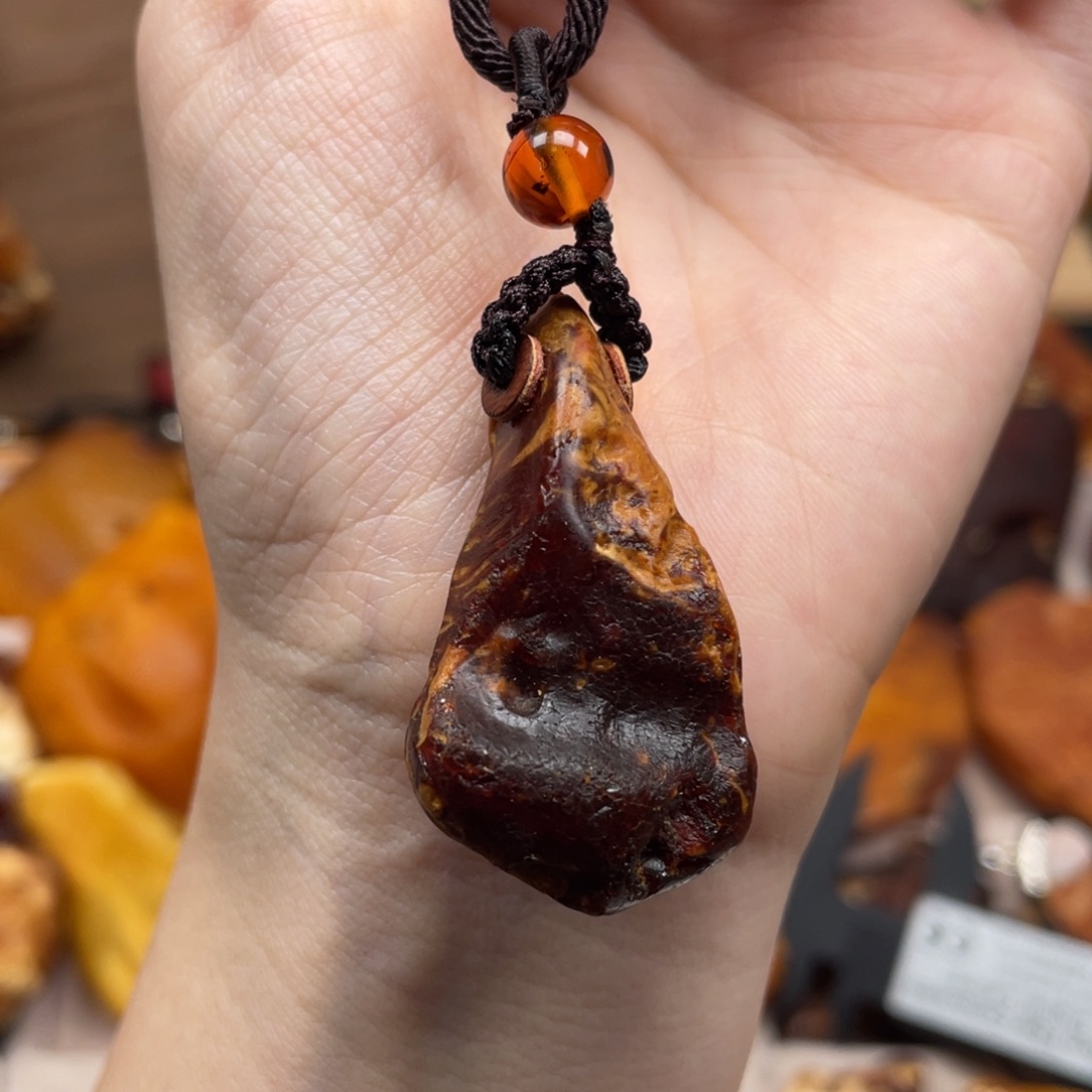 琥珀未镶嵌珠宝奇石