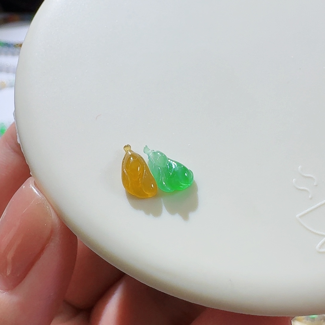 翡翠颈饰未镶嵌裸石