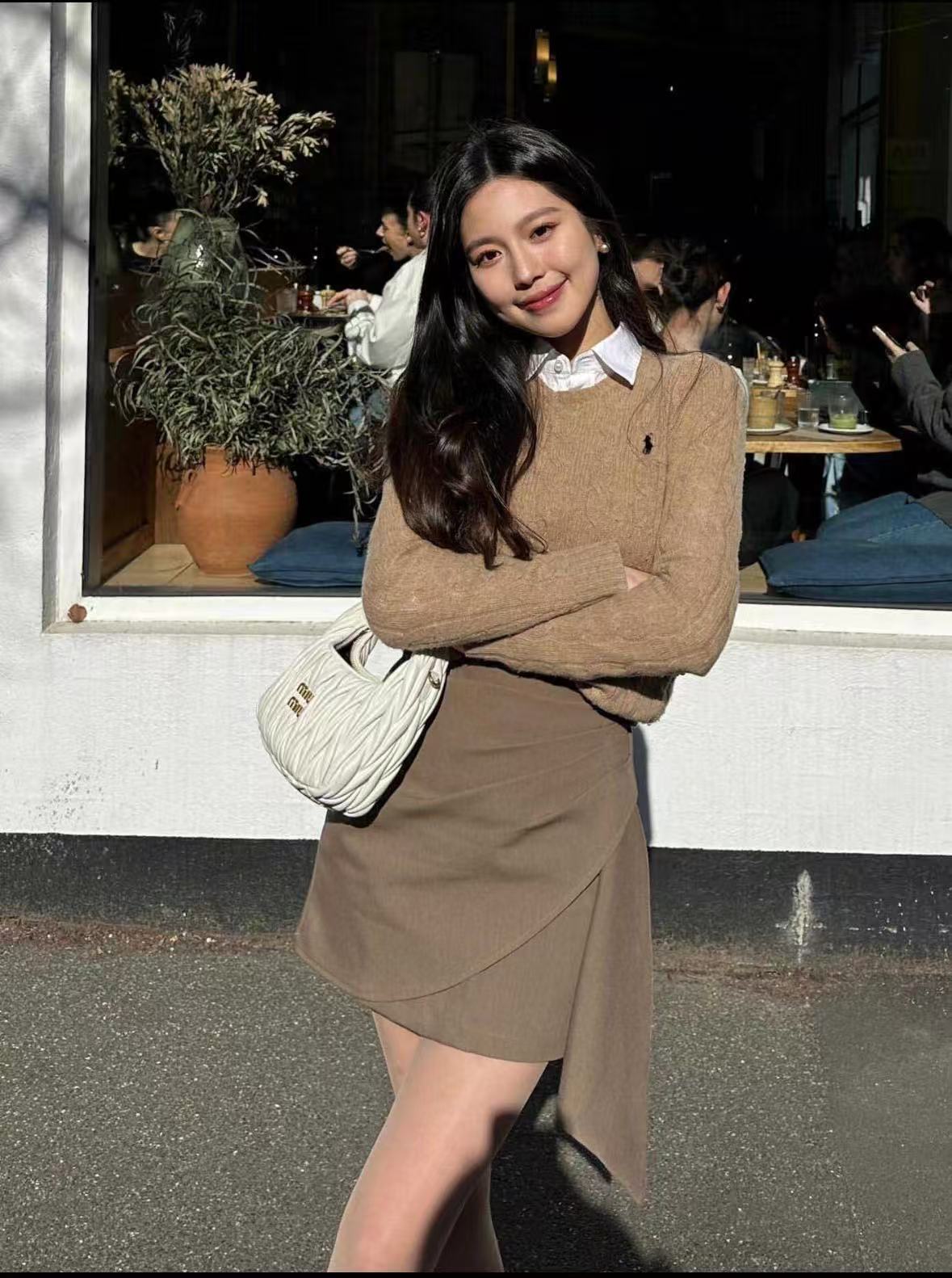 小马刺绣圆领套头毛衣 男女同款