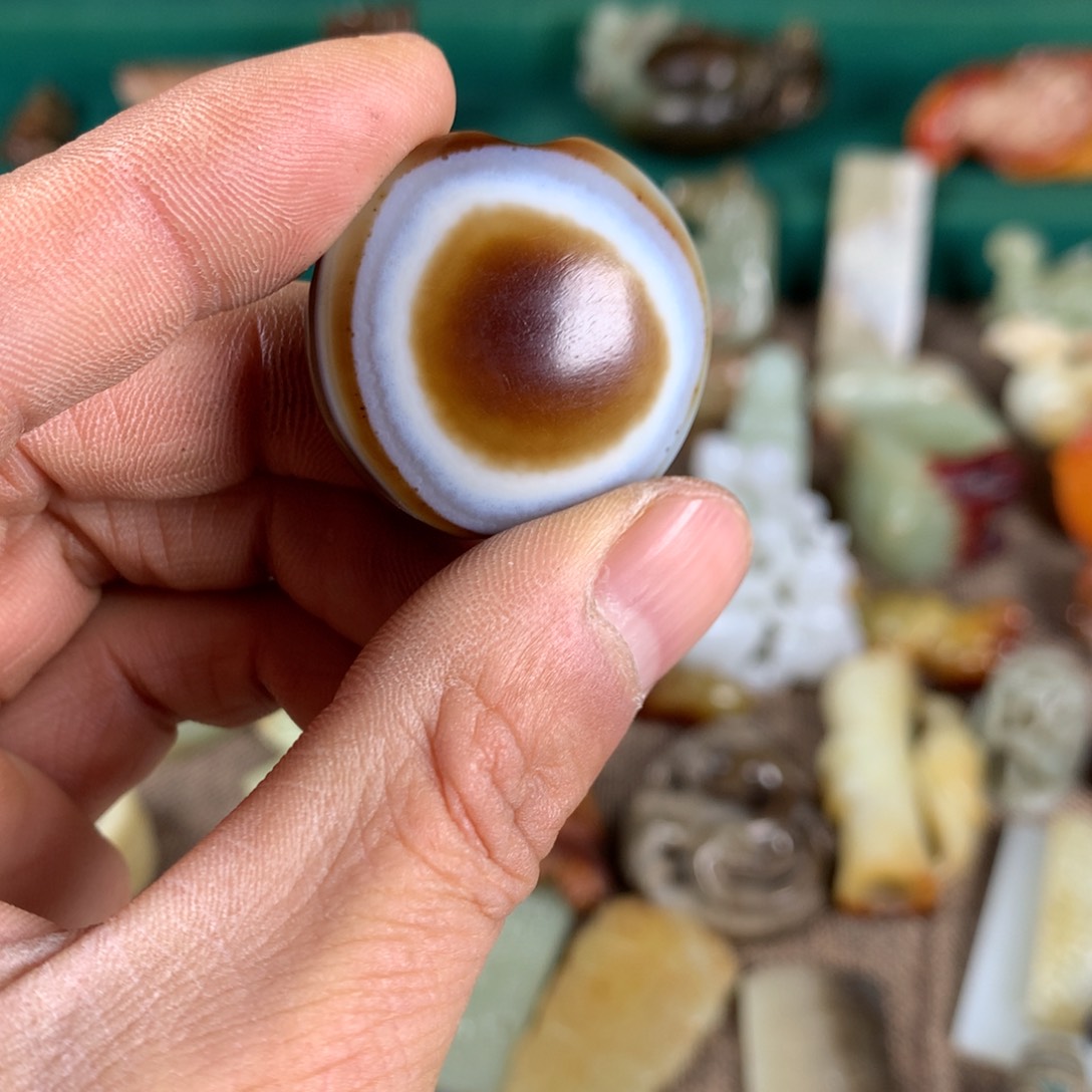 玛瑙/玉髓颈饰未镶嵌