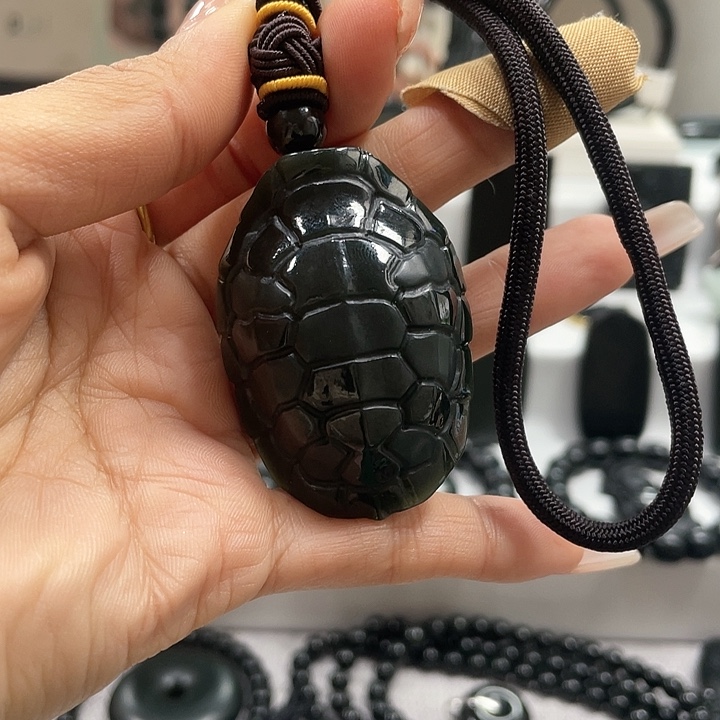 【闪购商品】和田玉（青玉）颈饰未镶嵌养*人