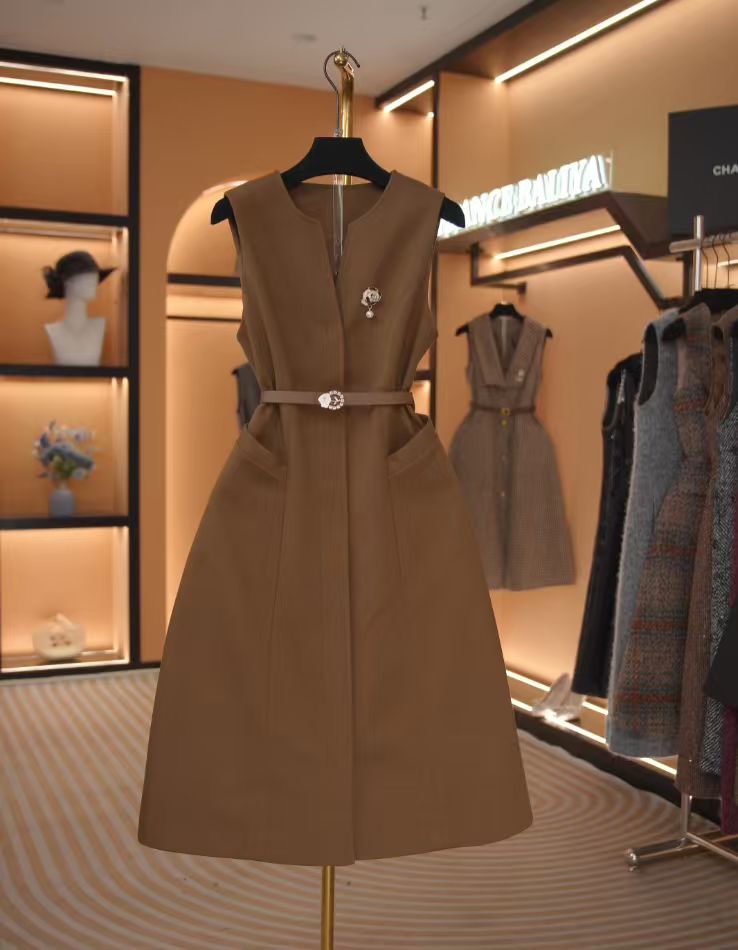 【J】显瘦气质无袖复古高级感连衣裙时尚背心裙秋冬连衣裙A-016