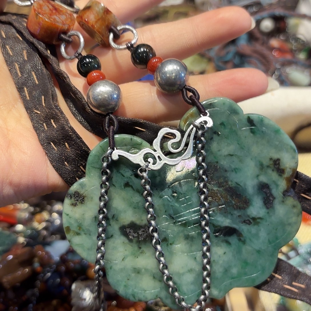 翡翠未镶嵌颈饰原创^_^