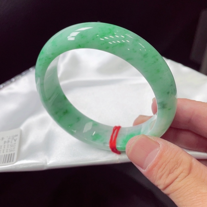 未镶嵌手镯翡翠翡翠