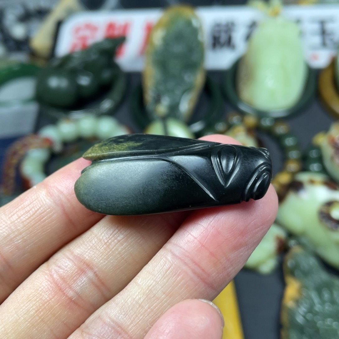 岫岩河磨玉（透闪石质玉）手链未镶嵌