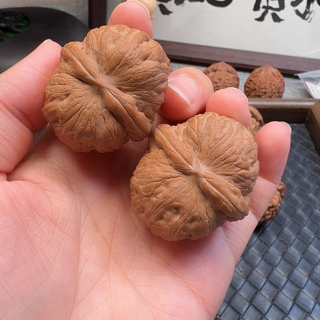 文玩核桃吊坠全品元宝40