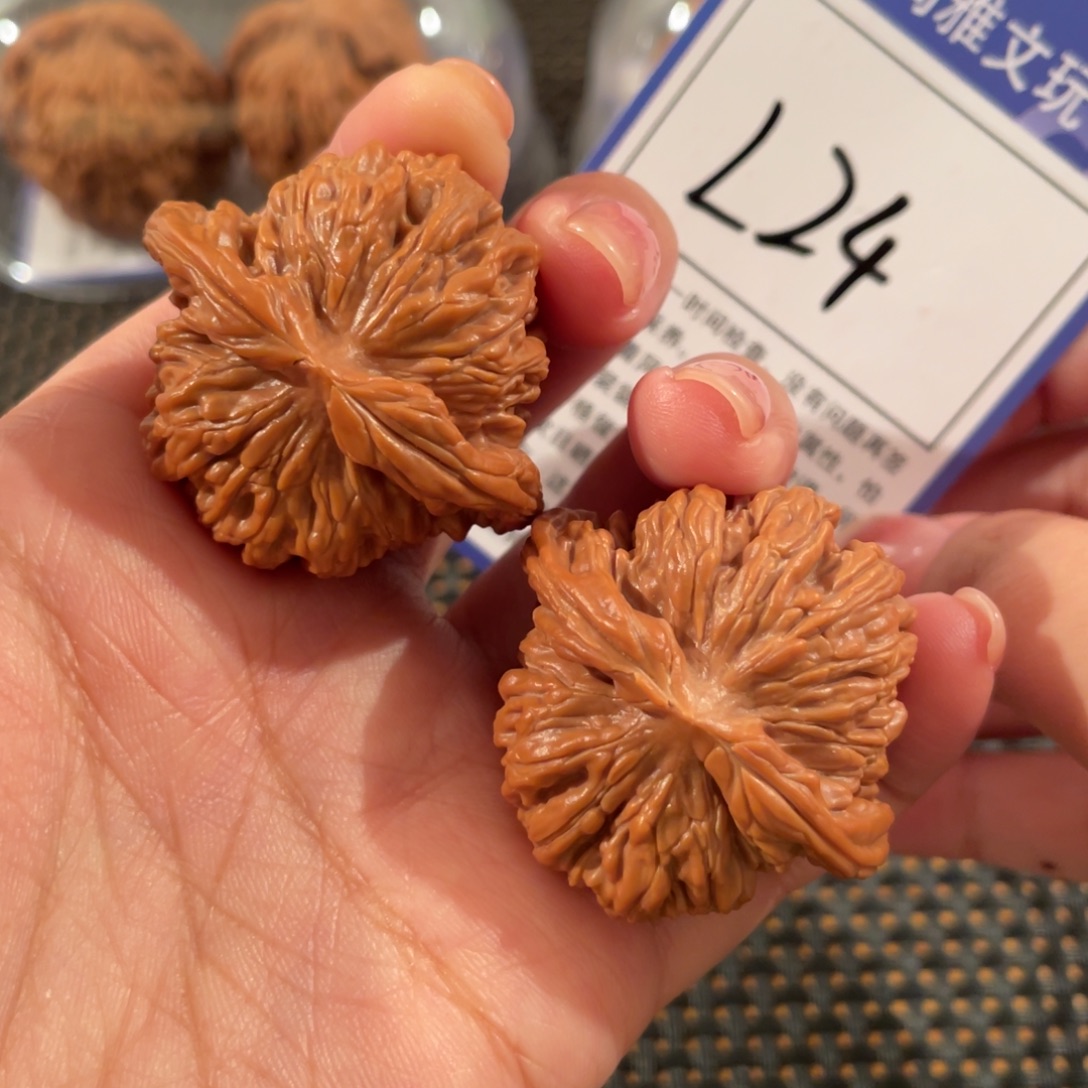 文玩核桃把件L24 四座楼 40