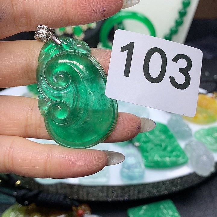 翡翠吊坠(不含链)未镶嵌