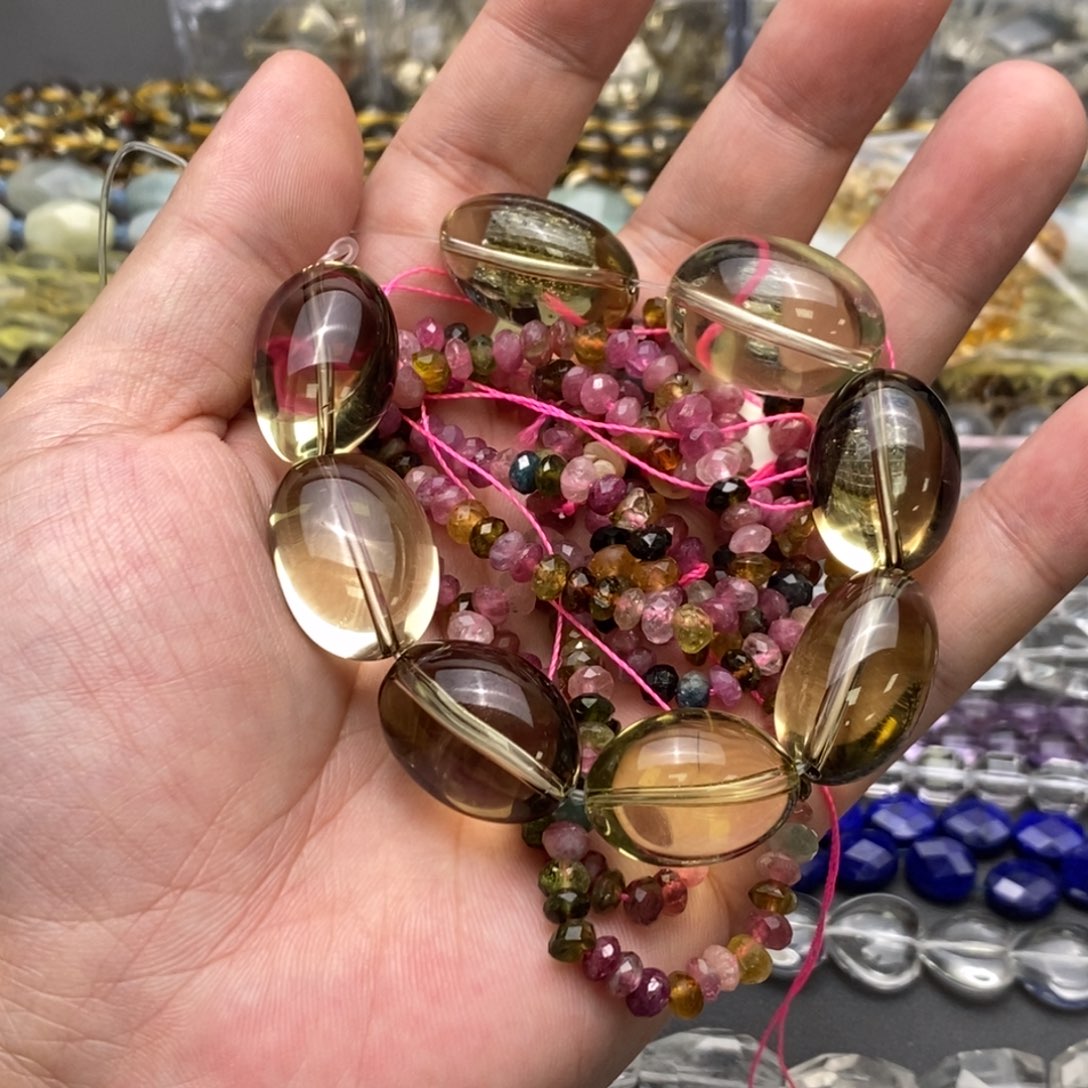 玛瑙/玉髓未镶嵌珠宝半成品J打包这么多