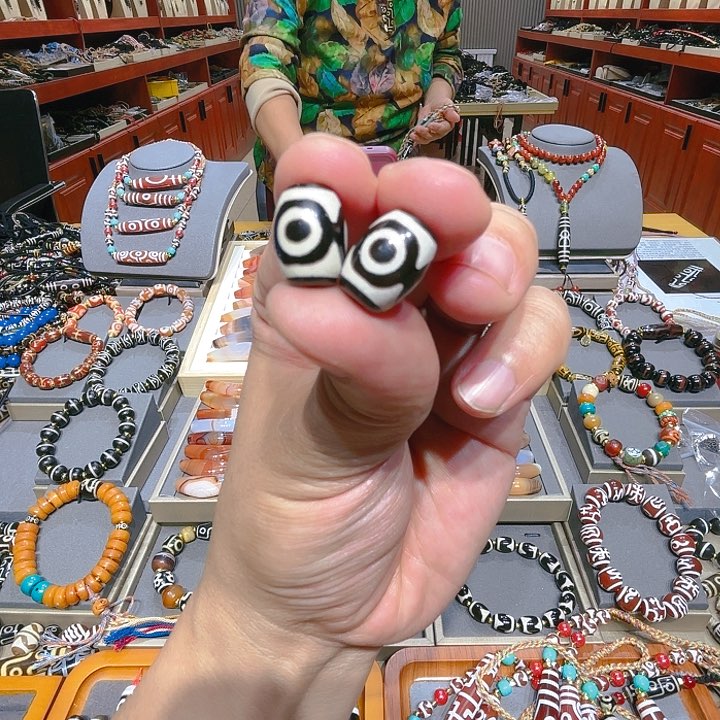 未镶嵌玛瑙/玉髓珠宝奇石