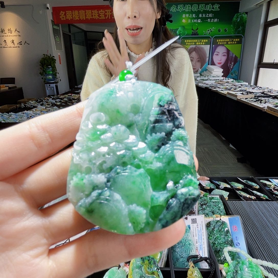 颈饰未镶嵌翡翠翡翠