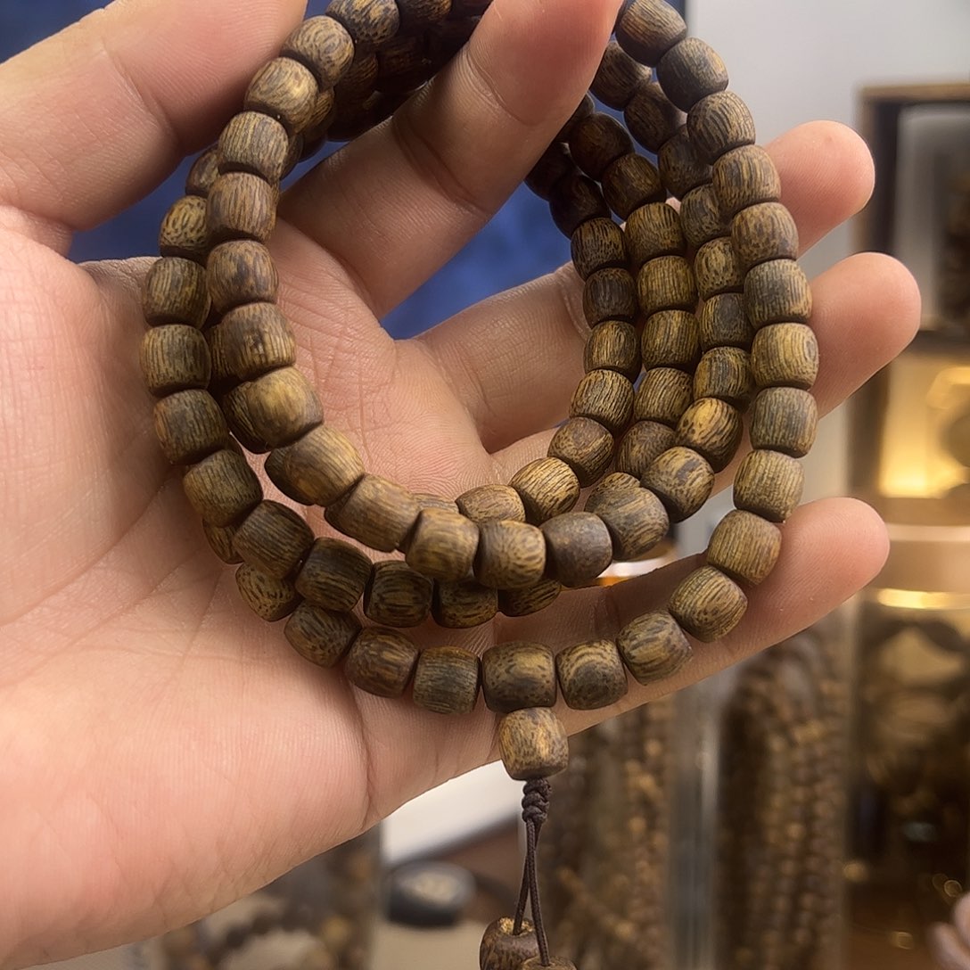 沉香手串8mm乌身直丝鼓珠多圈36g