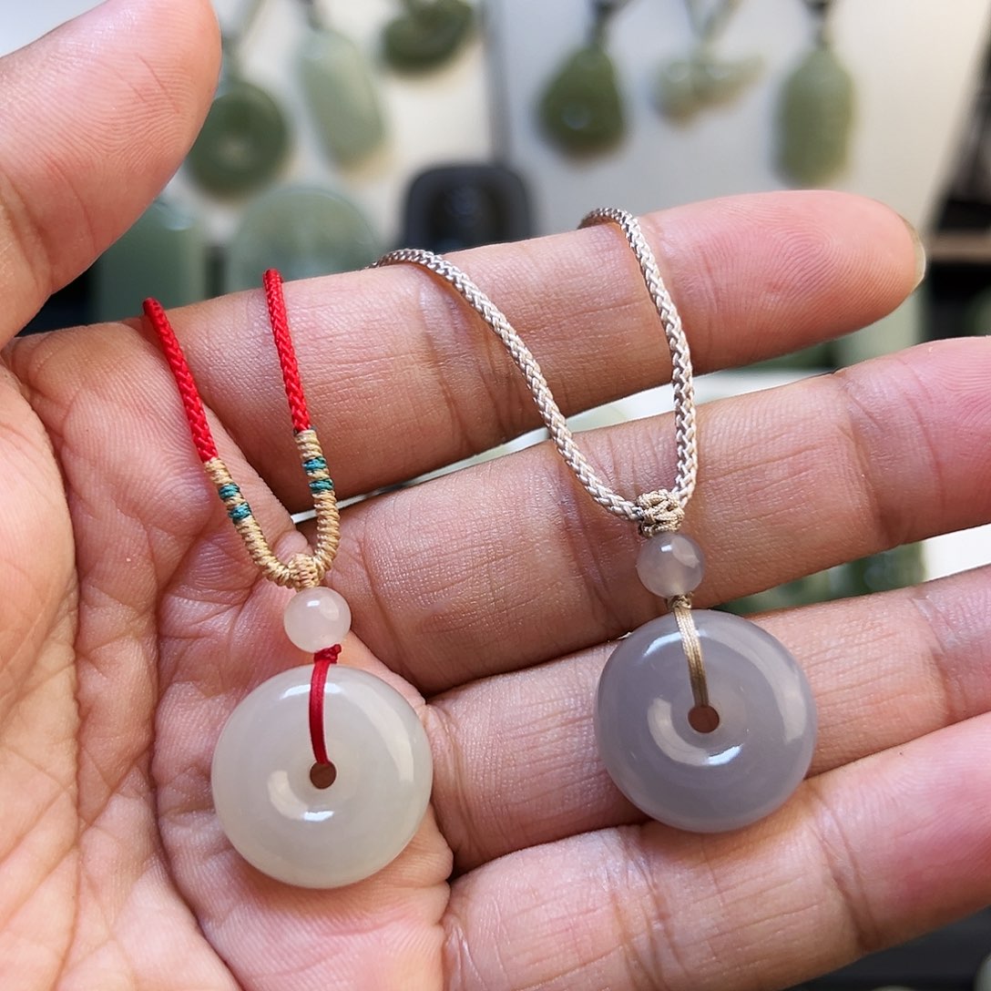 吊坠(赠链)未镶嵌和田玉666