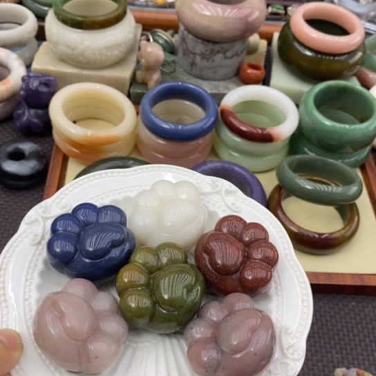 石英质玉合金手饰