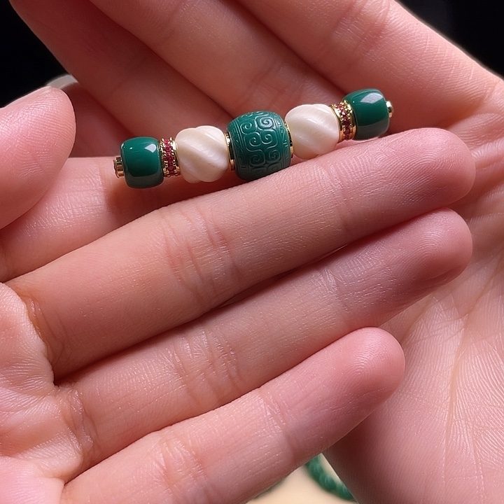 13回纹珠套珠，顶珠10.6mm