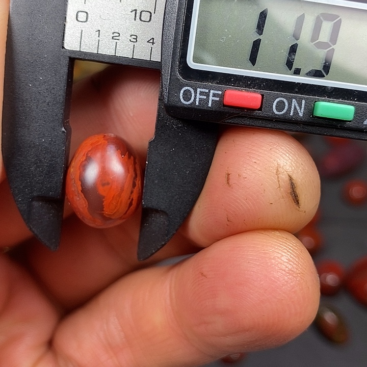 南红玛瑙未镶嵌车挂