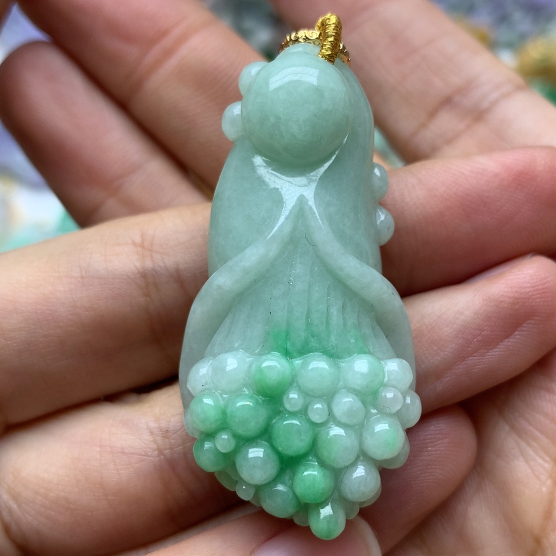 翡翠颈饰未镶嵌翡翠