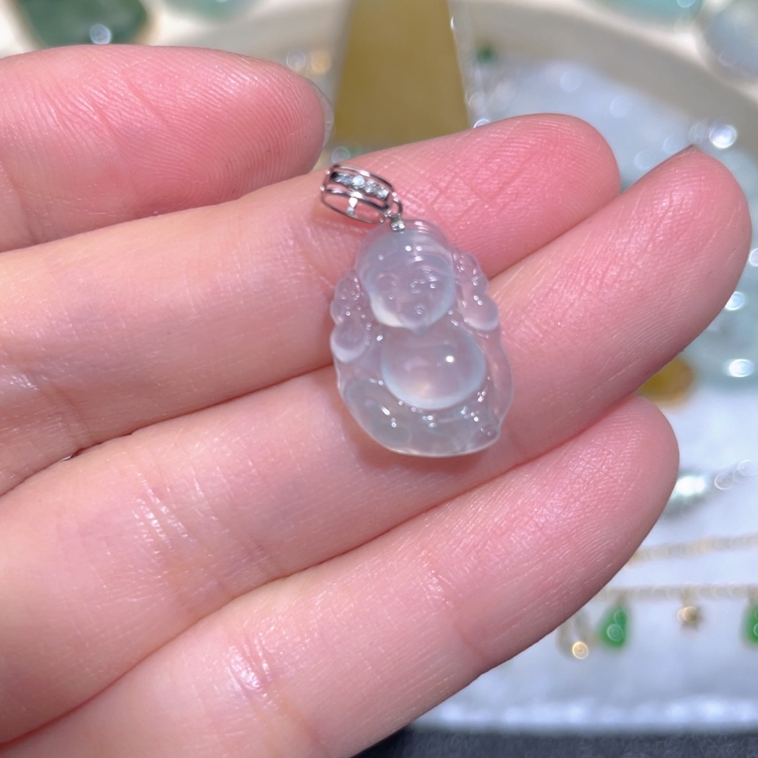 翡翠颈饰18K金镶嵌翡翠